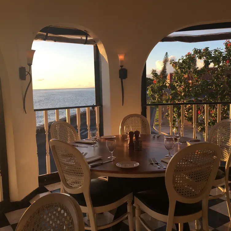 Longhi's - Lahaina - Permanently Closed, Lahaina, HI