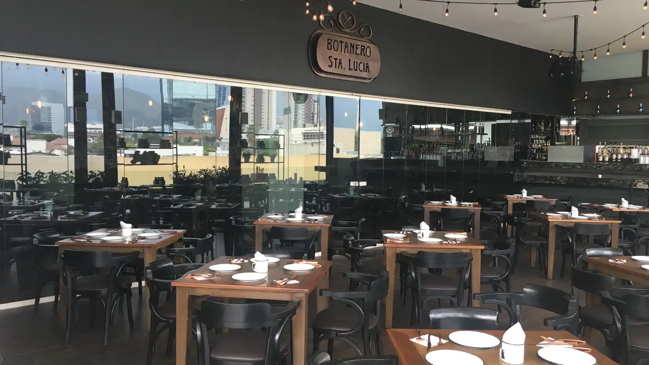 Fachada Y Terraza - Botanero Santa Lucia - Permanently Closed, San Pedro Garza García, NLE