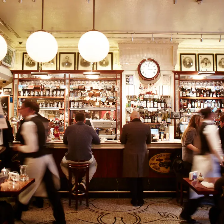 Colbert, London, 