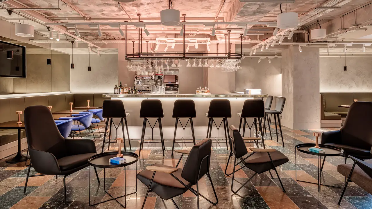 109 Bar + Kitchen, London, 