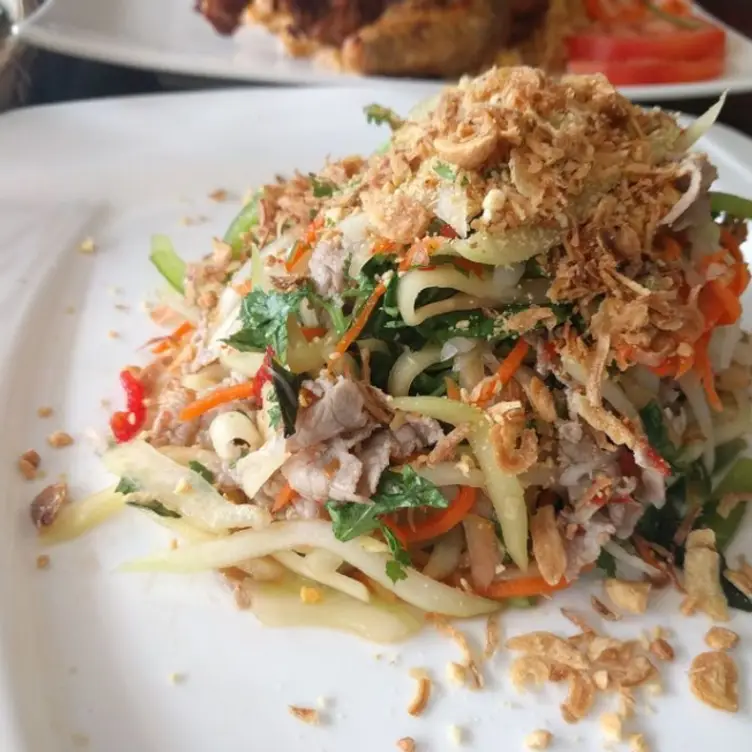 Saigon Lotus, Chicago, IL