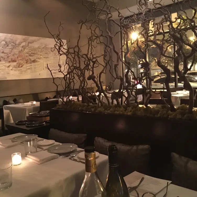 Naha, Chicago, IL