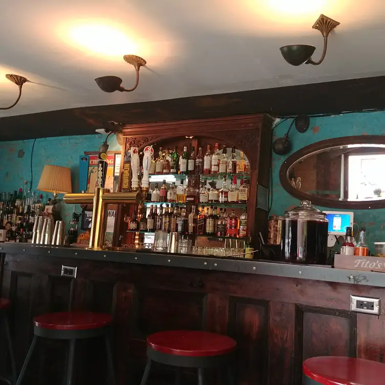 Chez Oskar, Brooklyn, NY