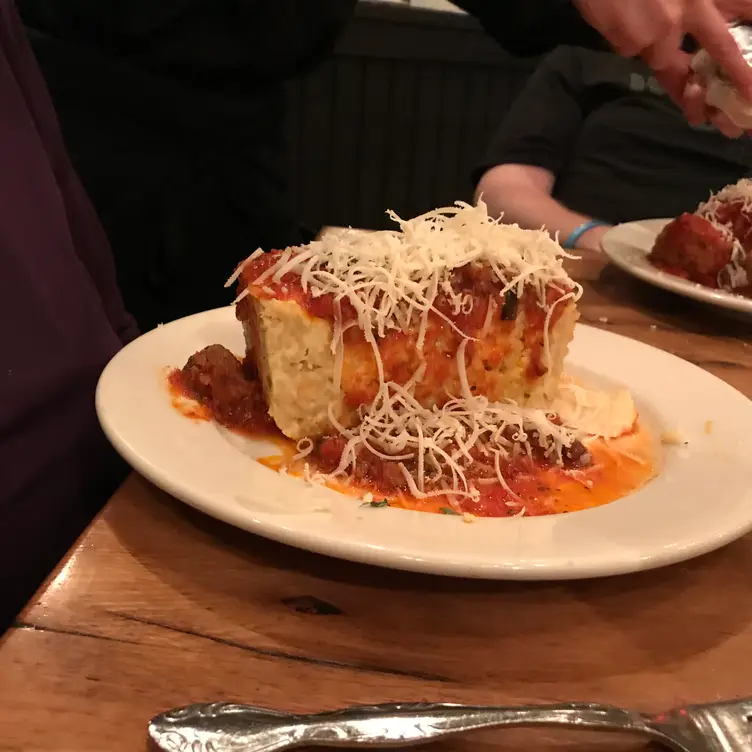 Tucci Benucch - Permanently Closed, Bloomington, MN