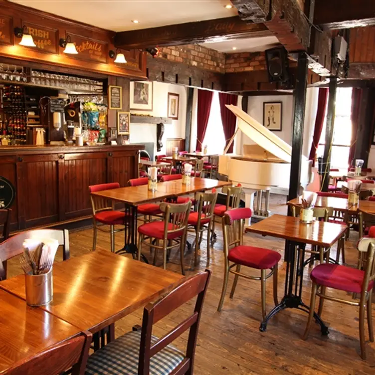 Toulouse Lautrec Restaurant & Jazz Club, London, 
