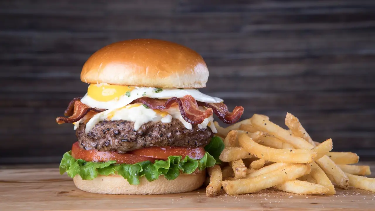 Craft Burger - Fox & Hound - Philadelphia - Permanently Closed, Philadelphia, PA