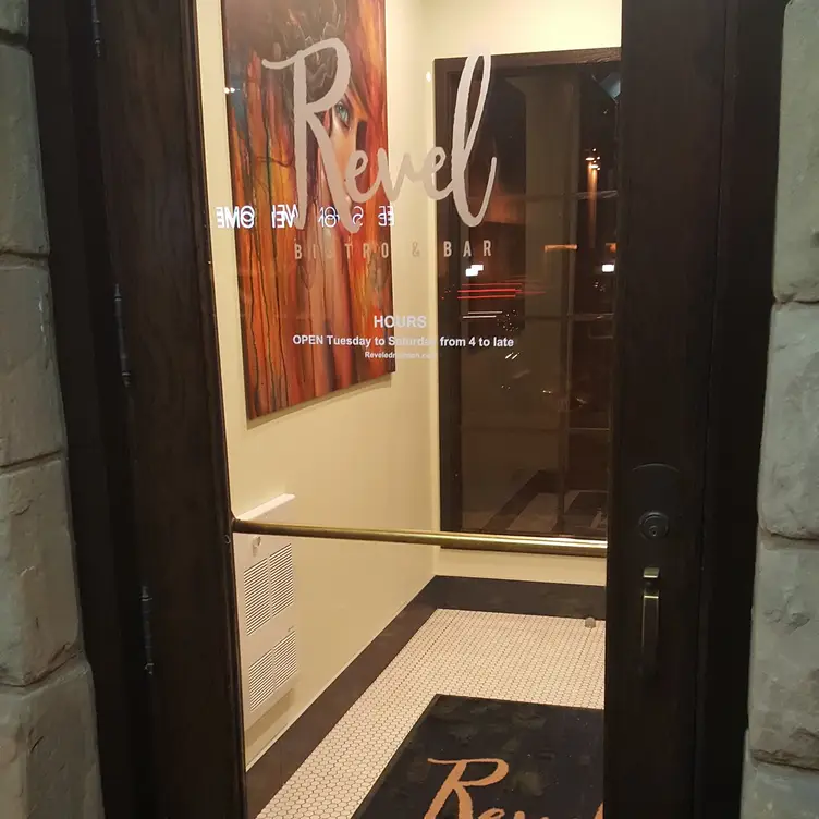 Revel Bistro & Bar - Edmonton, Edmonton, AB
