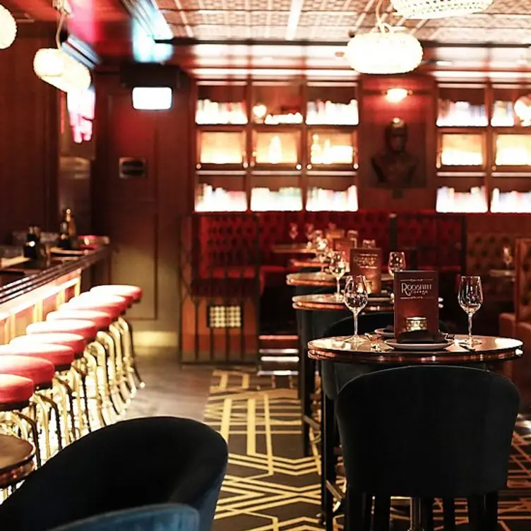 Twe-roosevelt--x-c-default - The Roosevelt Lounge, Broadbeach, AU-QLD
