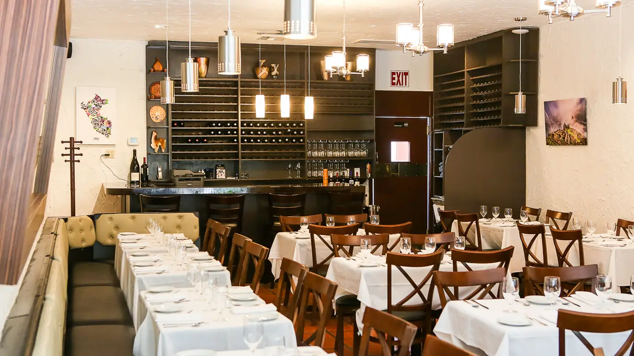 Mikuna Peruvian Cuisine - Permanently Closed, Coral Gables, FL