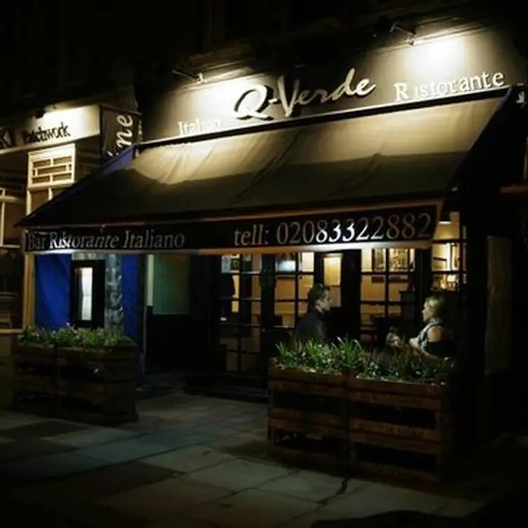 Q-verde - Q Verde, London, 