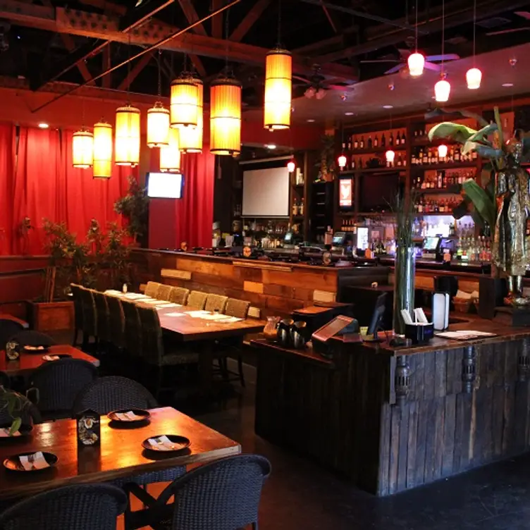 Ketmoree Thai Restaurant & Bar, Davis, CA