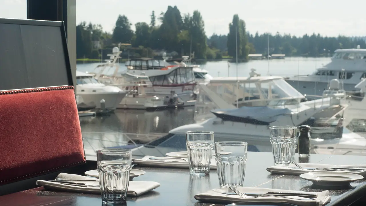 Le Grand Bistro Americain, Kirkland, WA
