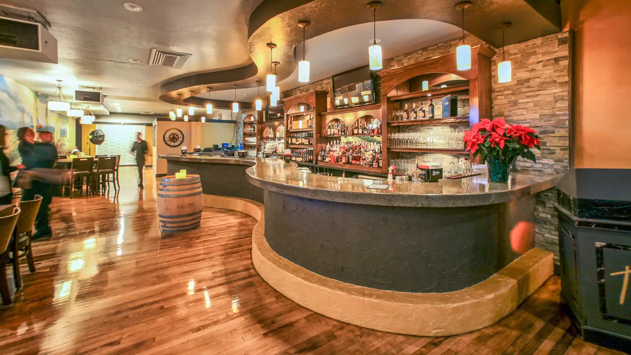 Tavolo Wine Bar & Tuscan Grille - Providence, Providence, RI