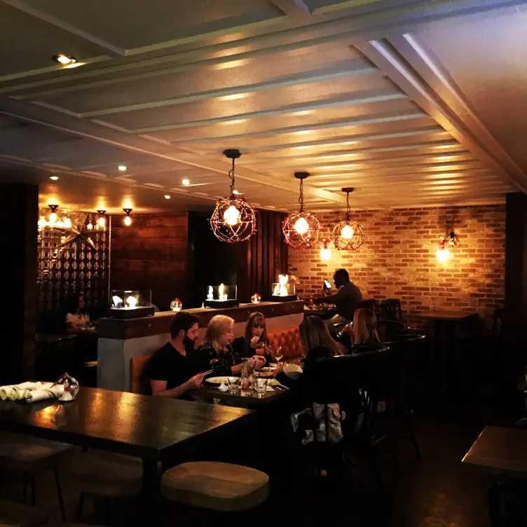 RIZE Thai Sushi, Santa Monica, CA