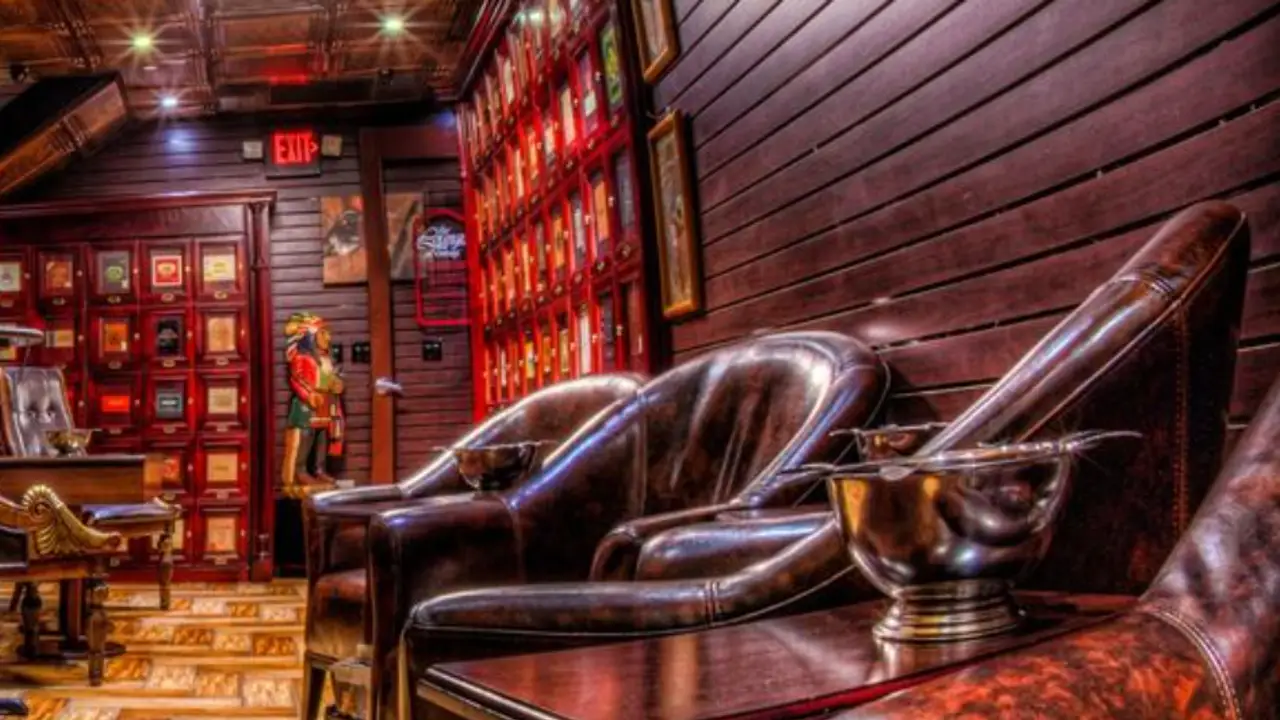 Vintage Cigar Lounge, Huntsville, AL