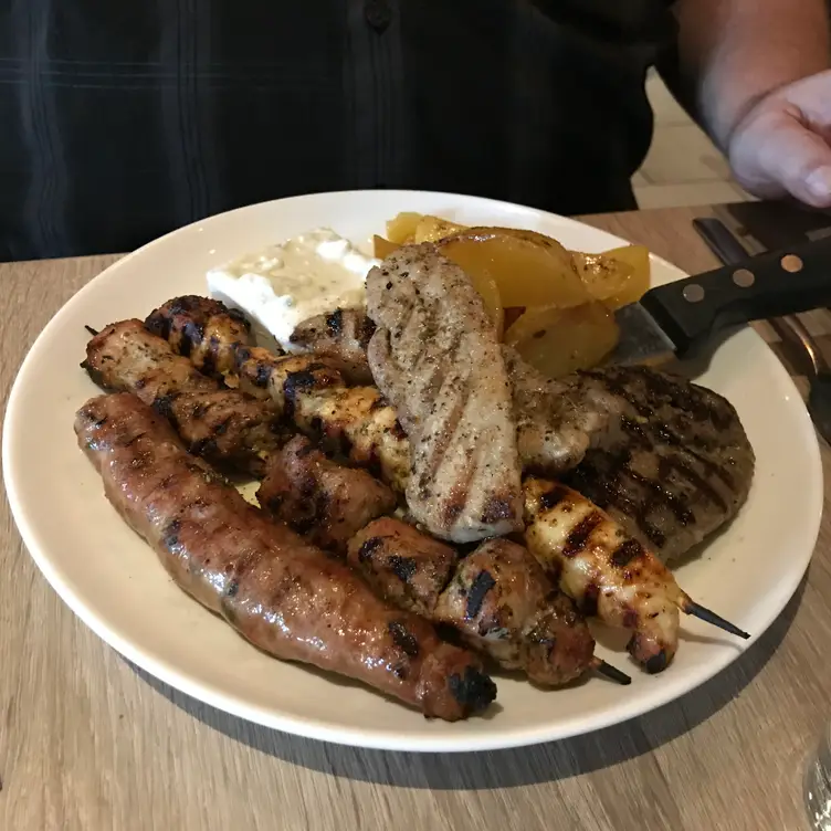 Plateia Kitchen - Bar, Des Plaines, IL