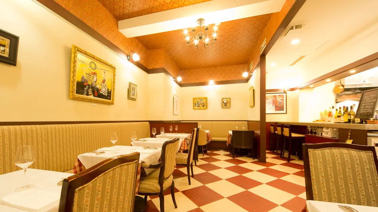 SALLE À MANGER de Hisashi WAKISAKA, Chuo-ku, Tokyo
