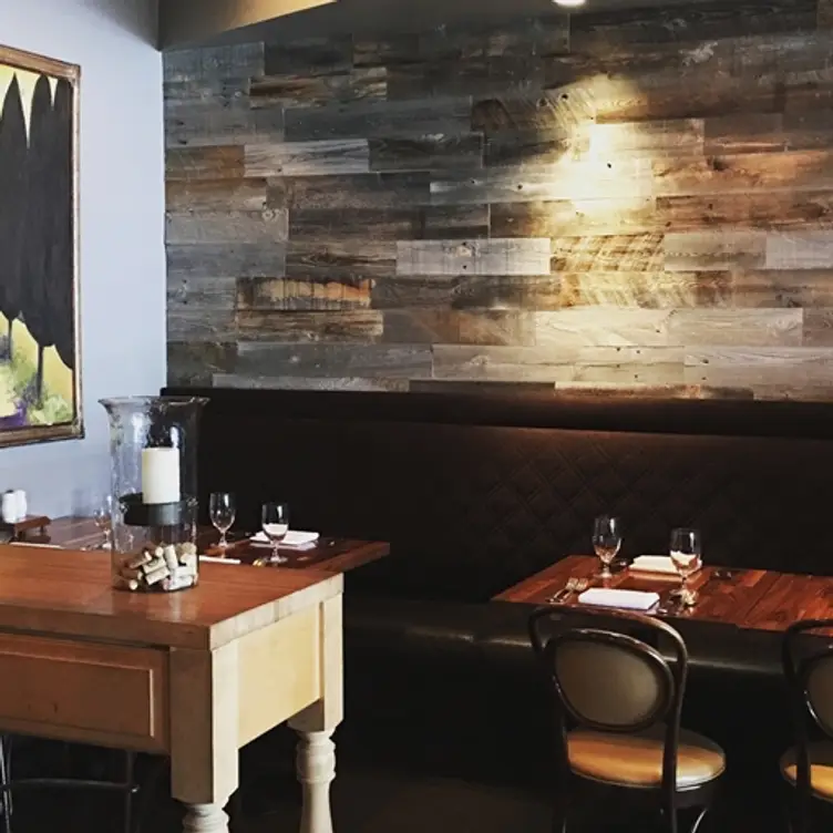 OAKLEYS bistro, Indianapolis, IN