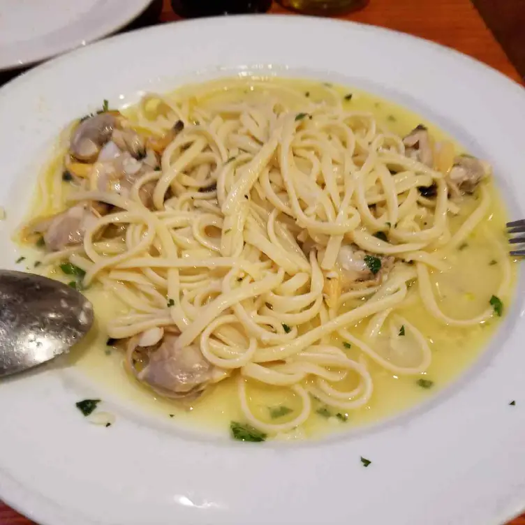 Sistina - Honolulu, Honolulu, HI