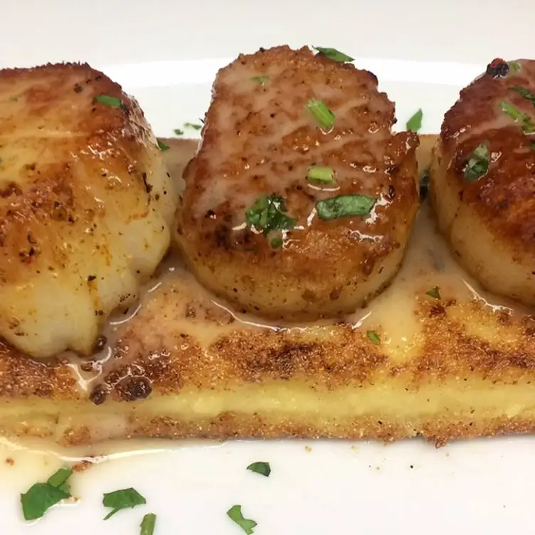 Pan-Seared Scallops over polenta cake - Slate Wine Bar, Washington, DC