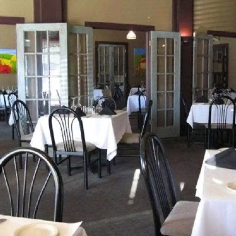 Dining Area - Cafe Society, Memphis, TN