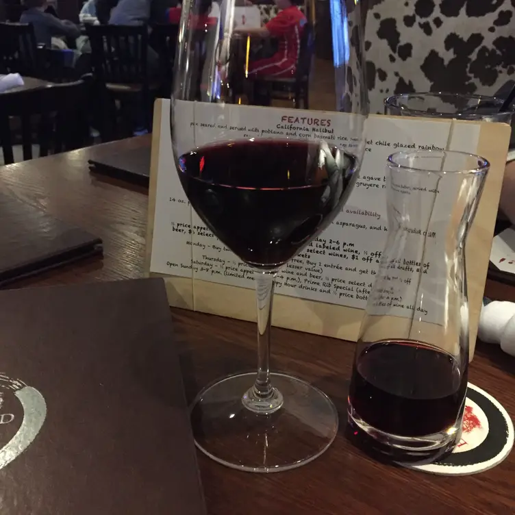 EdgeWild Bistro & Tap - Permanently Closed, Creve Coeur, MO