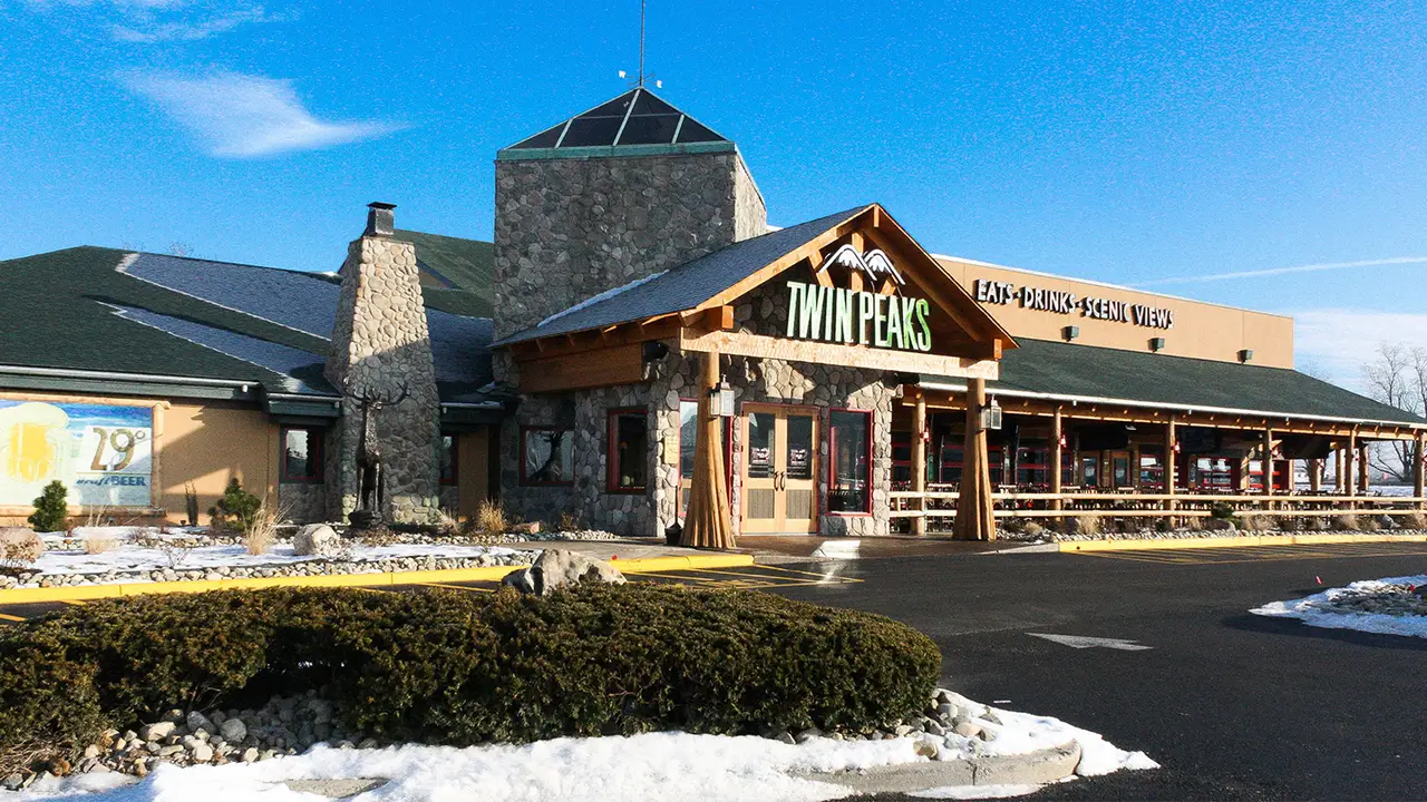 Twin Peaks - Castleton, Castleton, IN