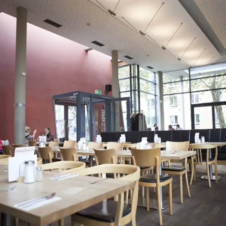 Maybach Restaurant & Biergarten, Köln, NW