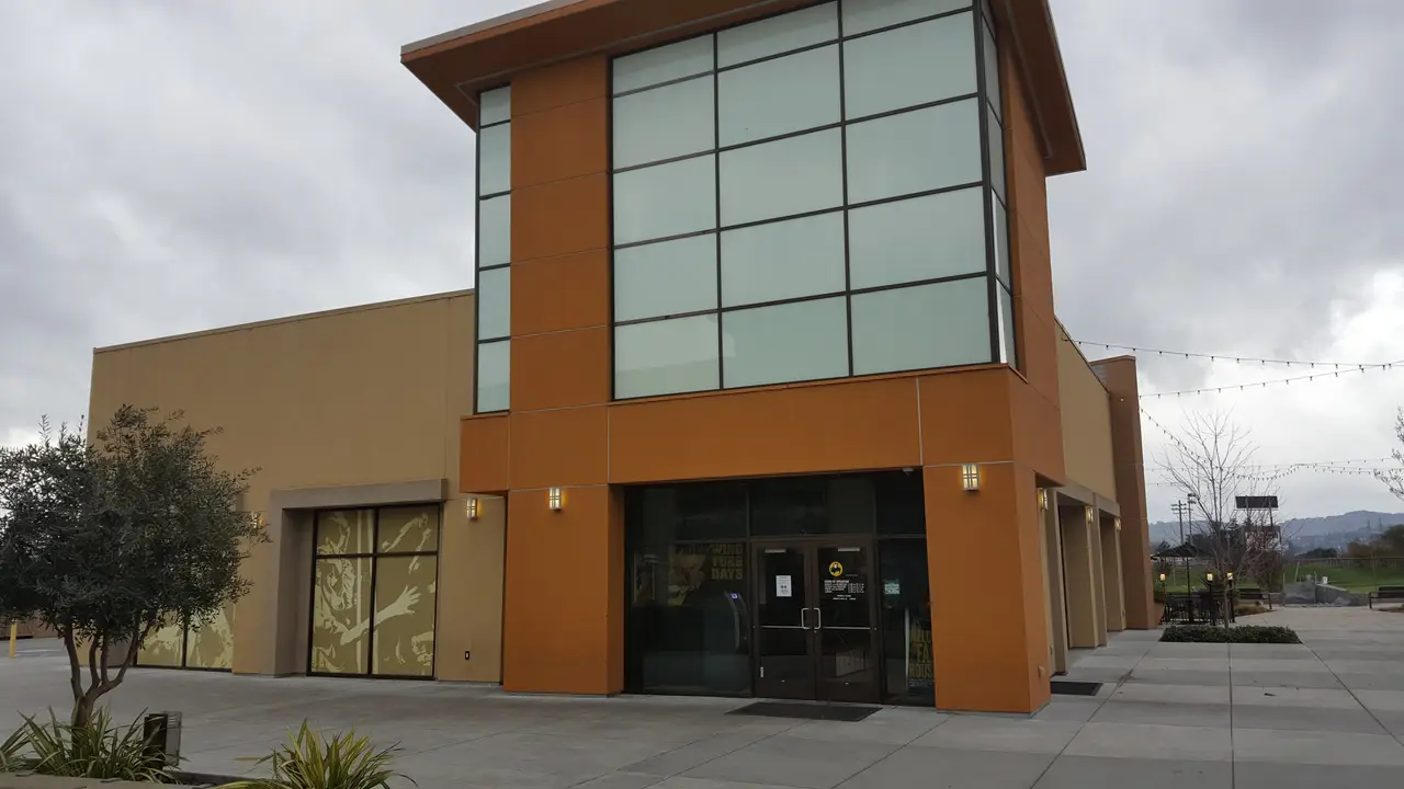 Buffalo Wild Wings - Petaluma - Buffalo Wild Wings - Petaluma, Petaluma, CA