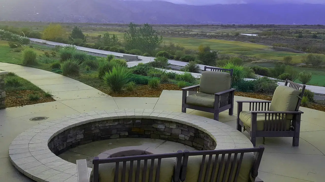 The Summerly Grille, Lake Elsinore, CA