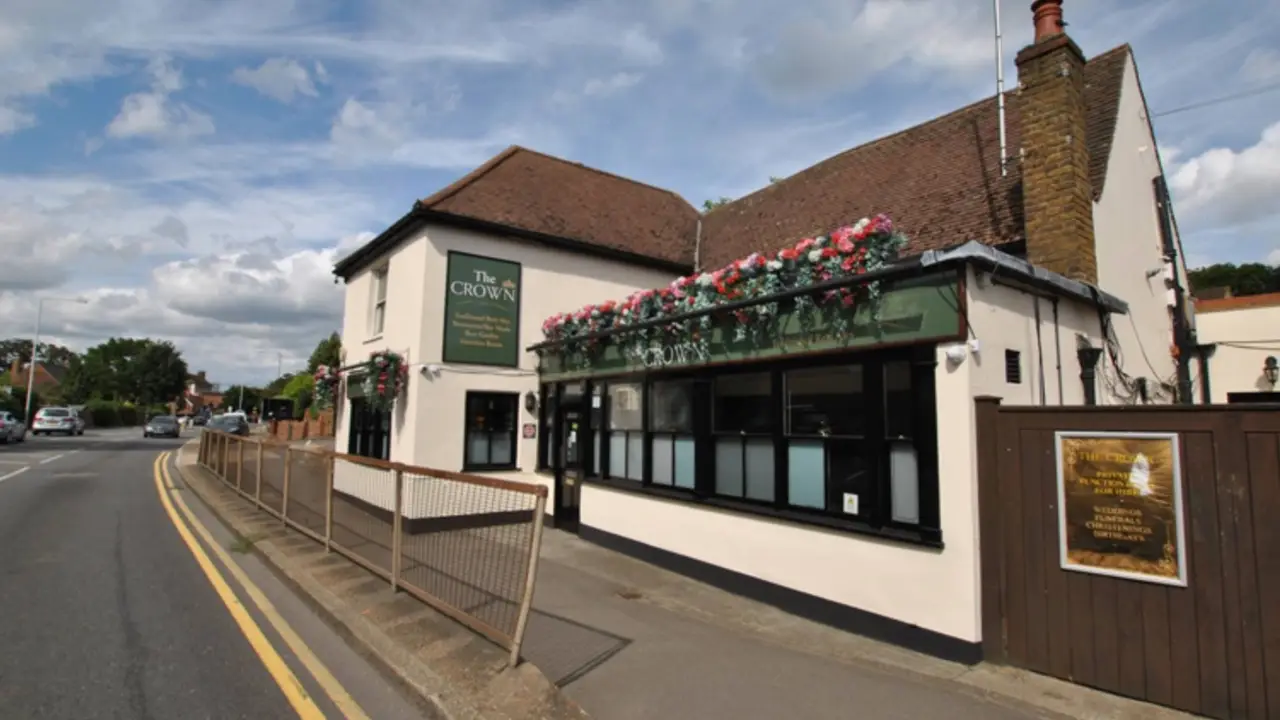 The Crown，Greater LondonUxbridge