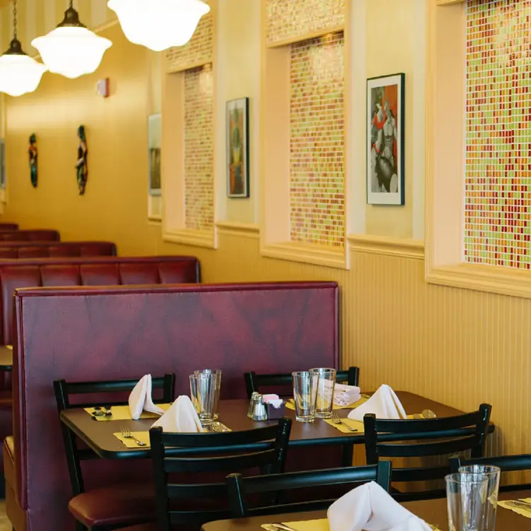 Curry Station B, Sarasota, FL
