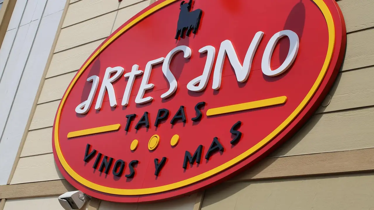 Artesano Tapas Vinos Y Mas, Louisville, KY