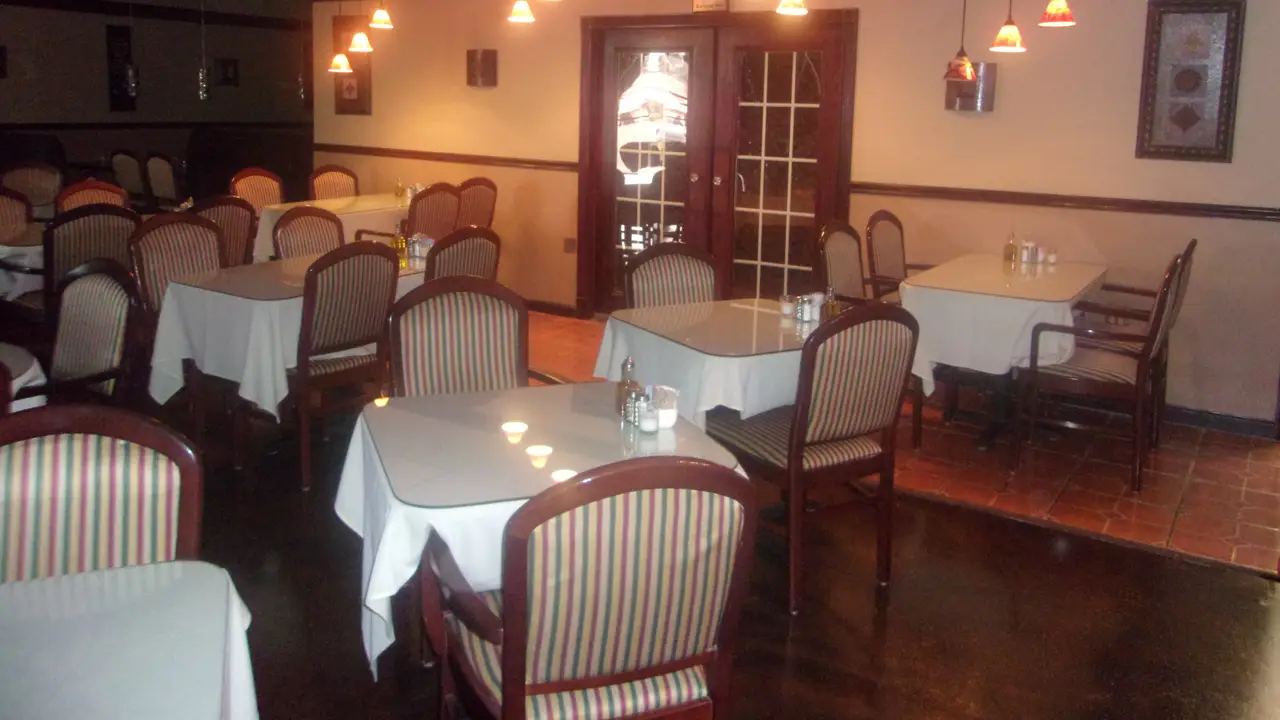 Alarz Restaurant and Grill, Bensalem, PA