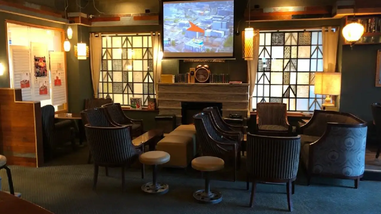 Coach House Lounge, Vancouver, BC