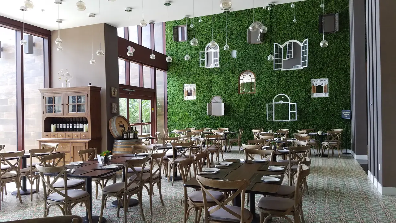Villaggio Restaurant at Magic Village, Kissimmee, FL