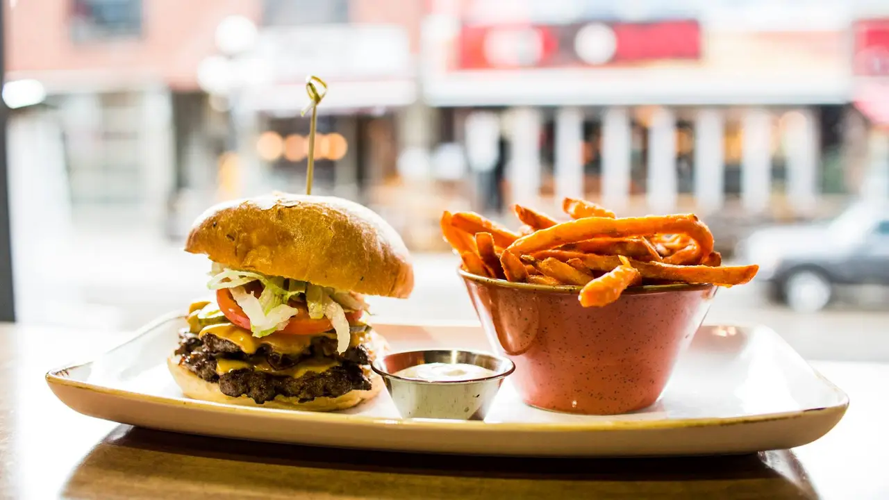Cornerstone Bar & Grill, Ottawa, ON