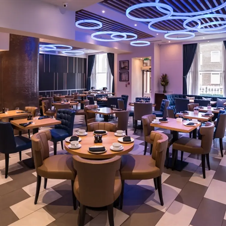 Roba Bar & Restaurant, London, 