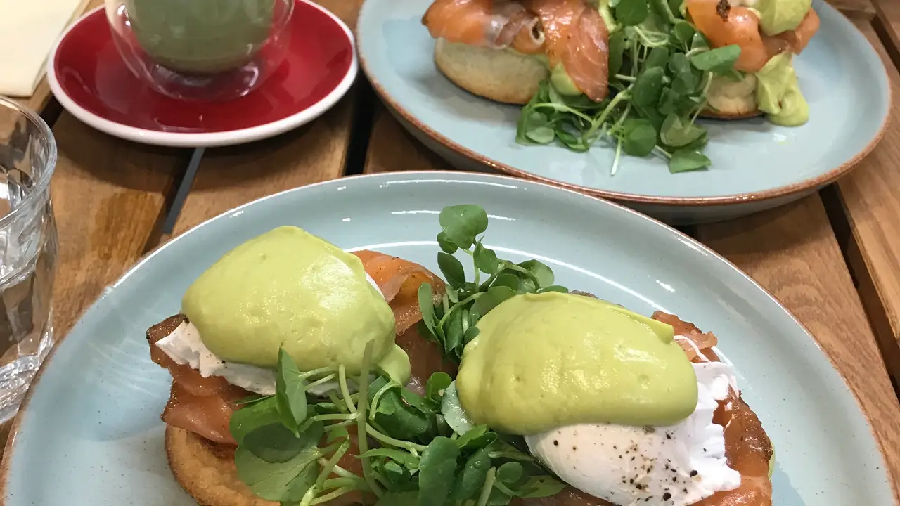 Avobar，London