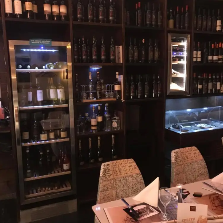 Restaurant Vino e Libri, Berlin, BE