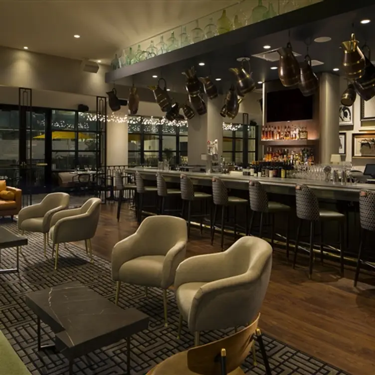 TIPPING POINT RESTAURANT AND TERRACE, Houston, TX