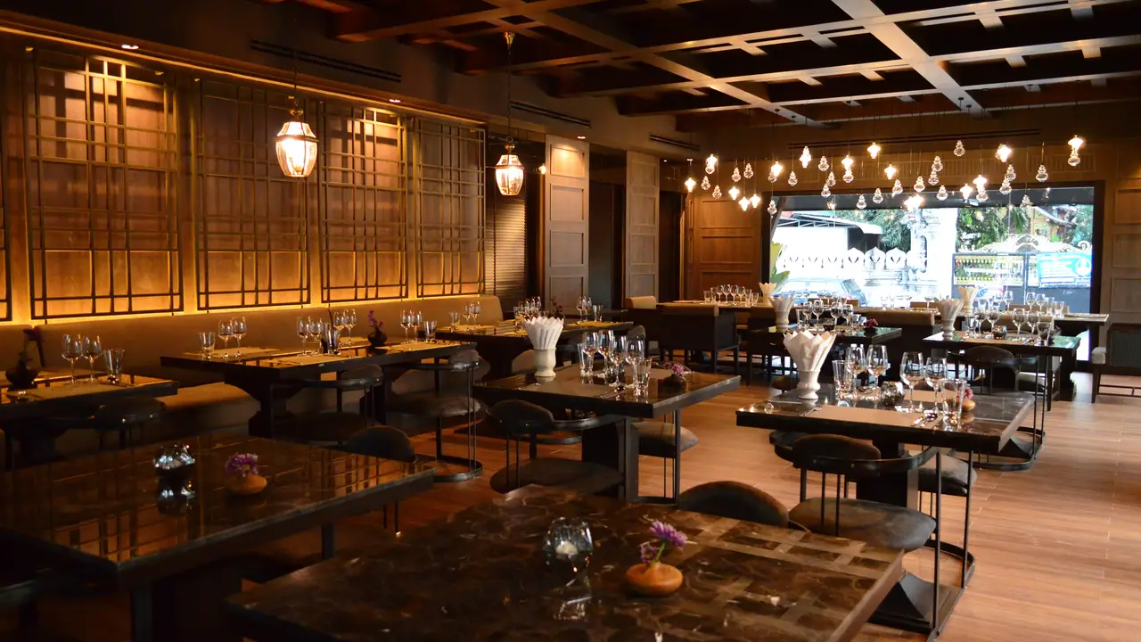 Restaurant - The Vorra Bistro - Old Town, Muang, Chiang Mai