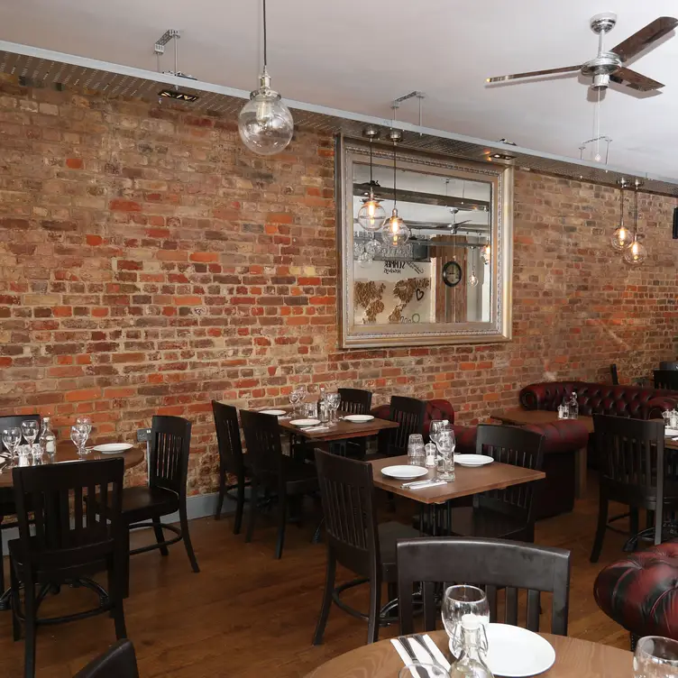 Interior 2 - Sirous Steak and Persian Cuisine Restaurant, West Hampstead, London