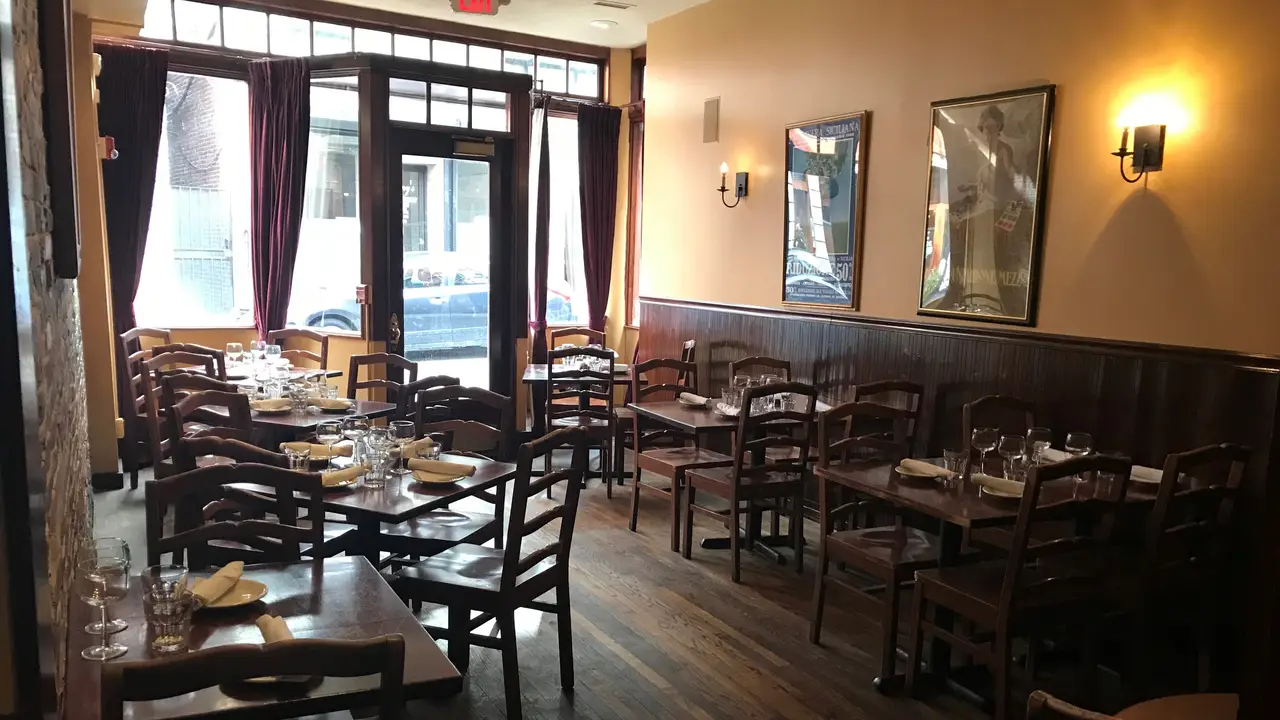 Lo Conte's Italian Cuisine, Boston, MA
