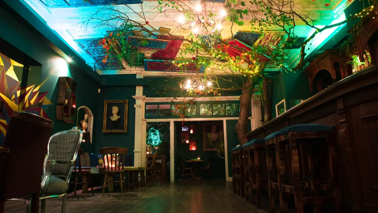 The Courtyard, London, 