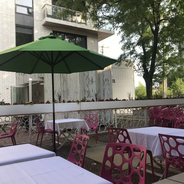 Tocco Pizza e Arte, Chicago, IL