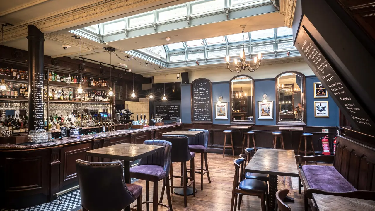 The Punch Tavern  London
