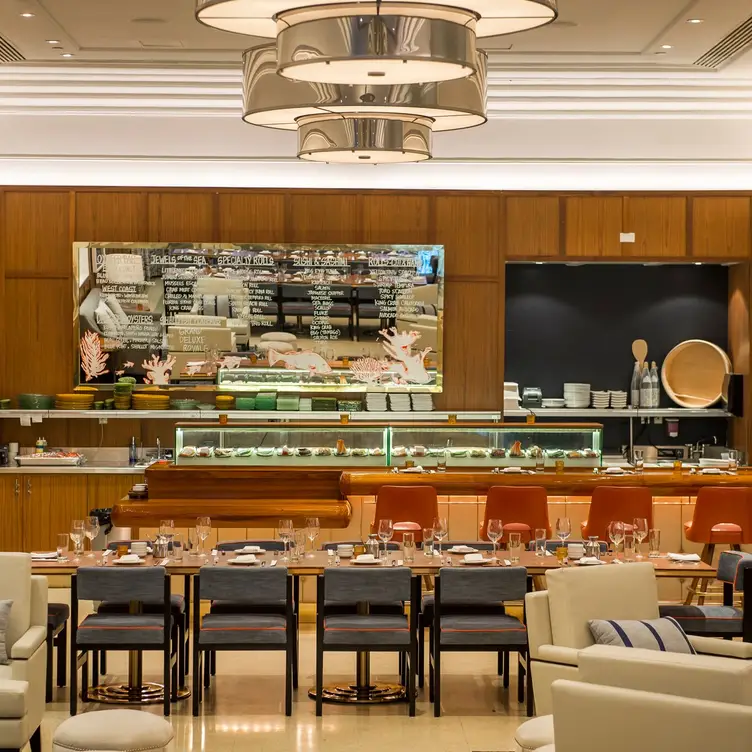 Lure Fishbar at Loews Miami Beach Hotel, Miami Beach, FL