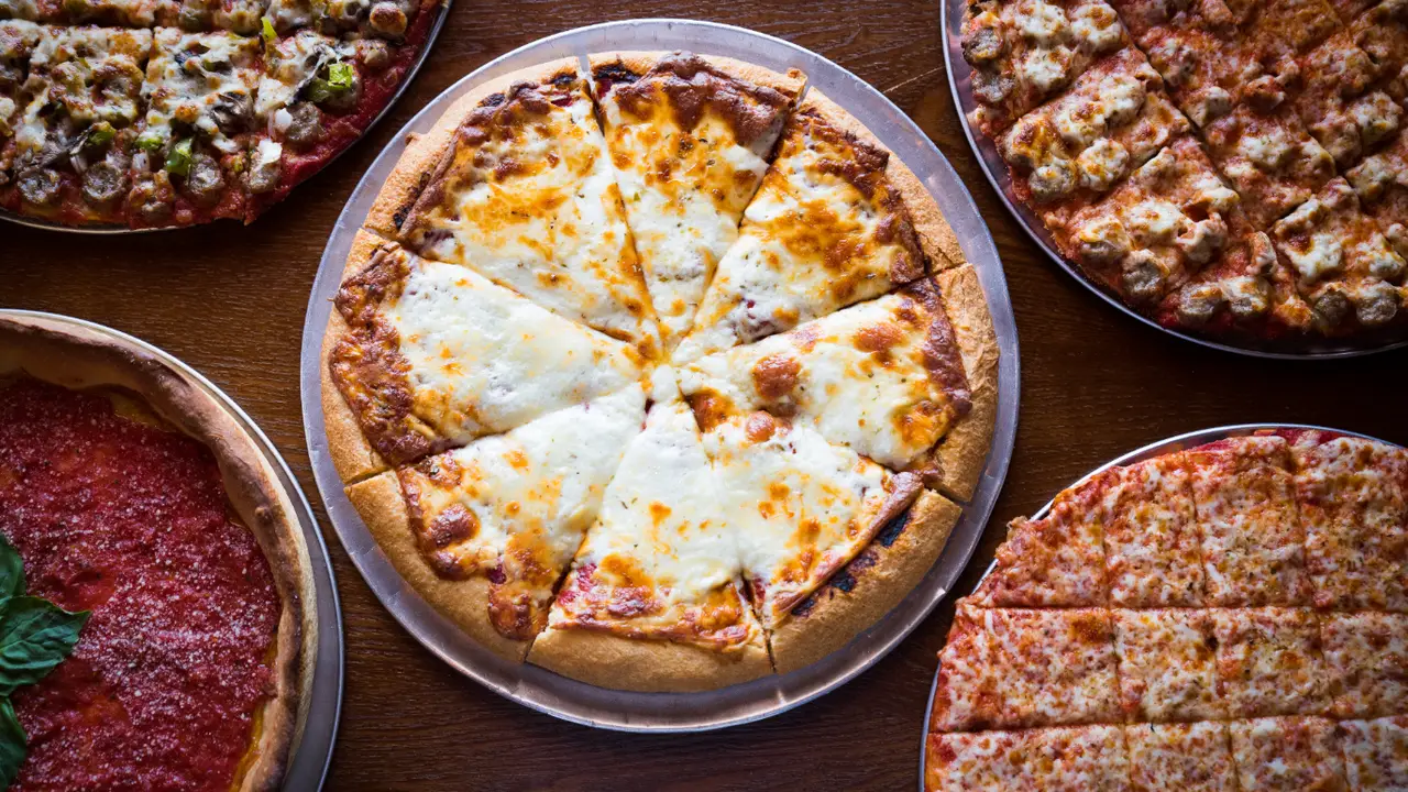 Zazzo Pizzeria, Darien, IL