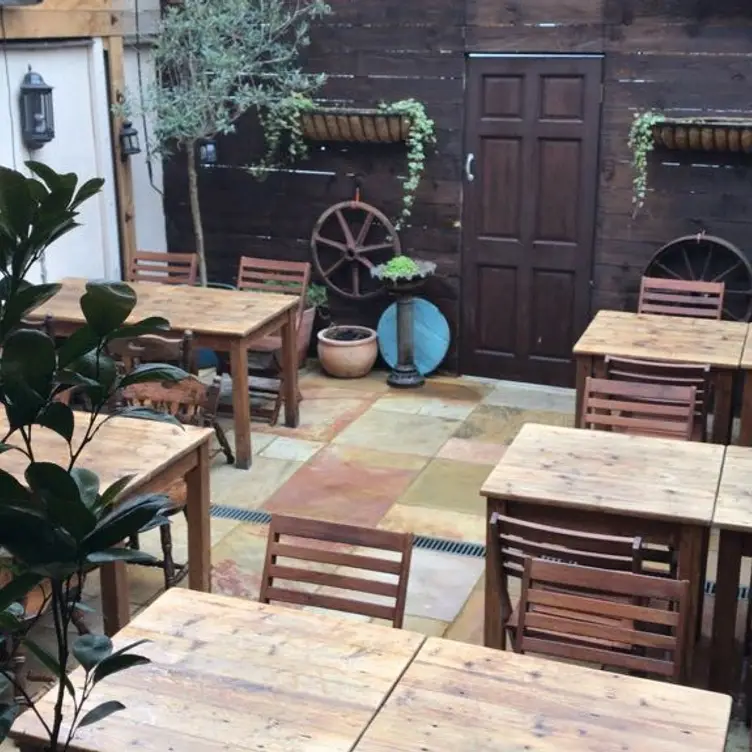 Rullos, London, 